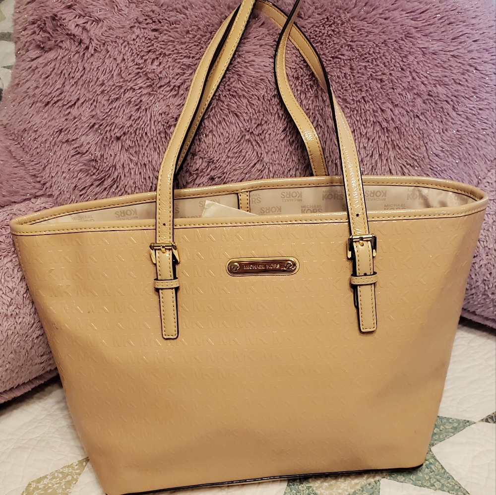 Mk PURSE- NWOT